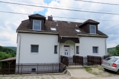 Ház_kivulrol (5)
